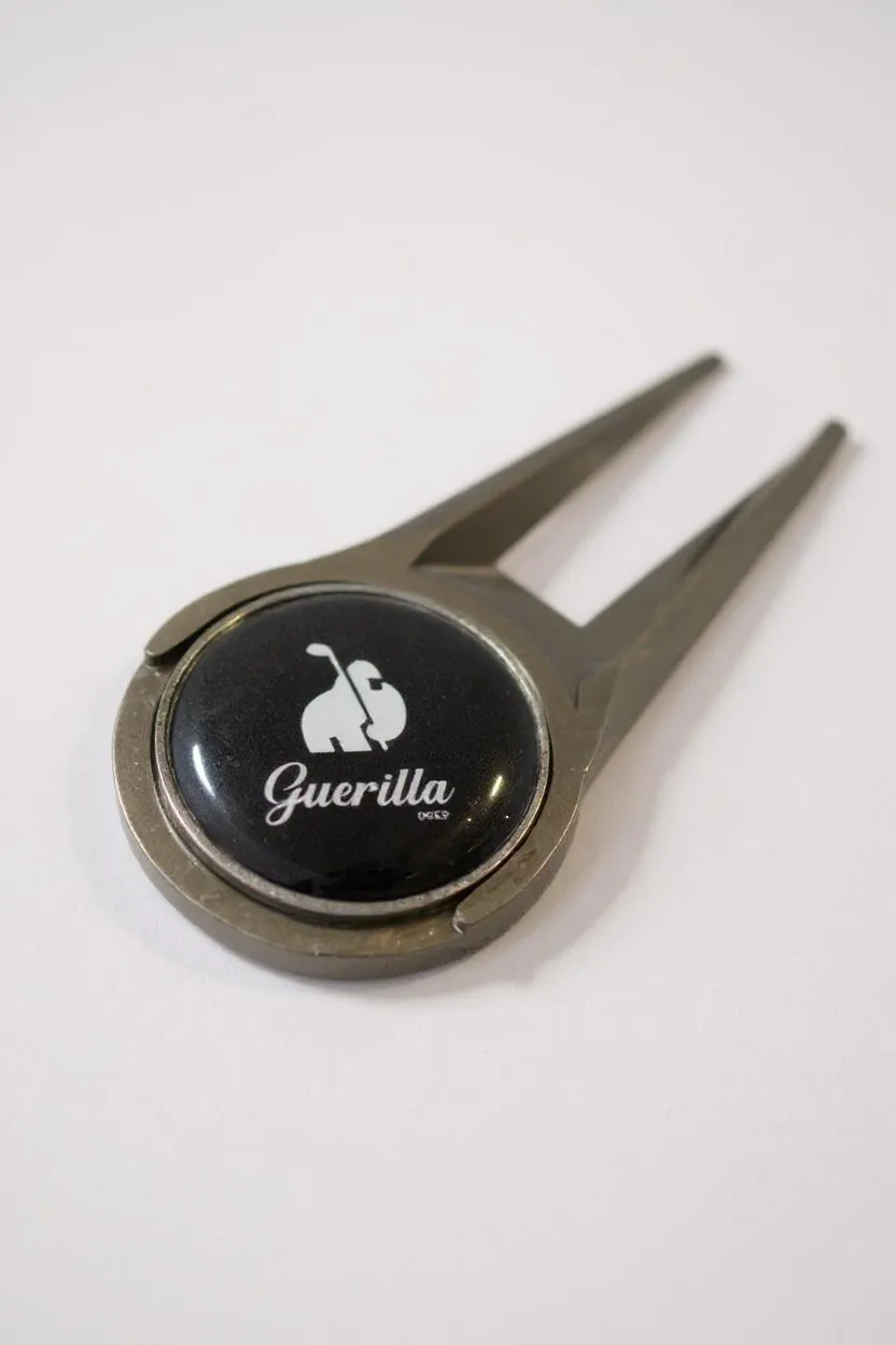 SnapOn 2-in-1 Golf Pitch Repair Tool and Ball Marker