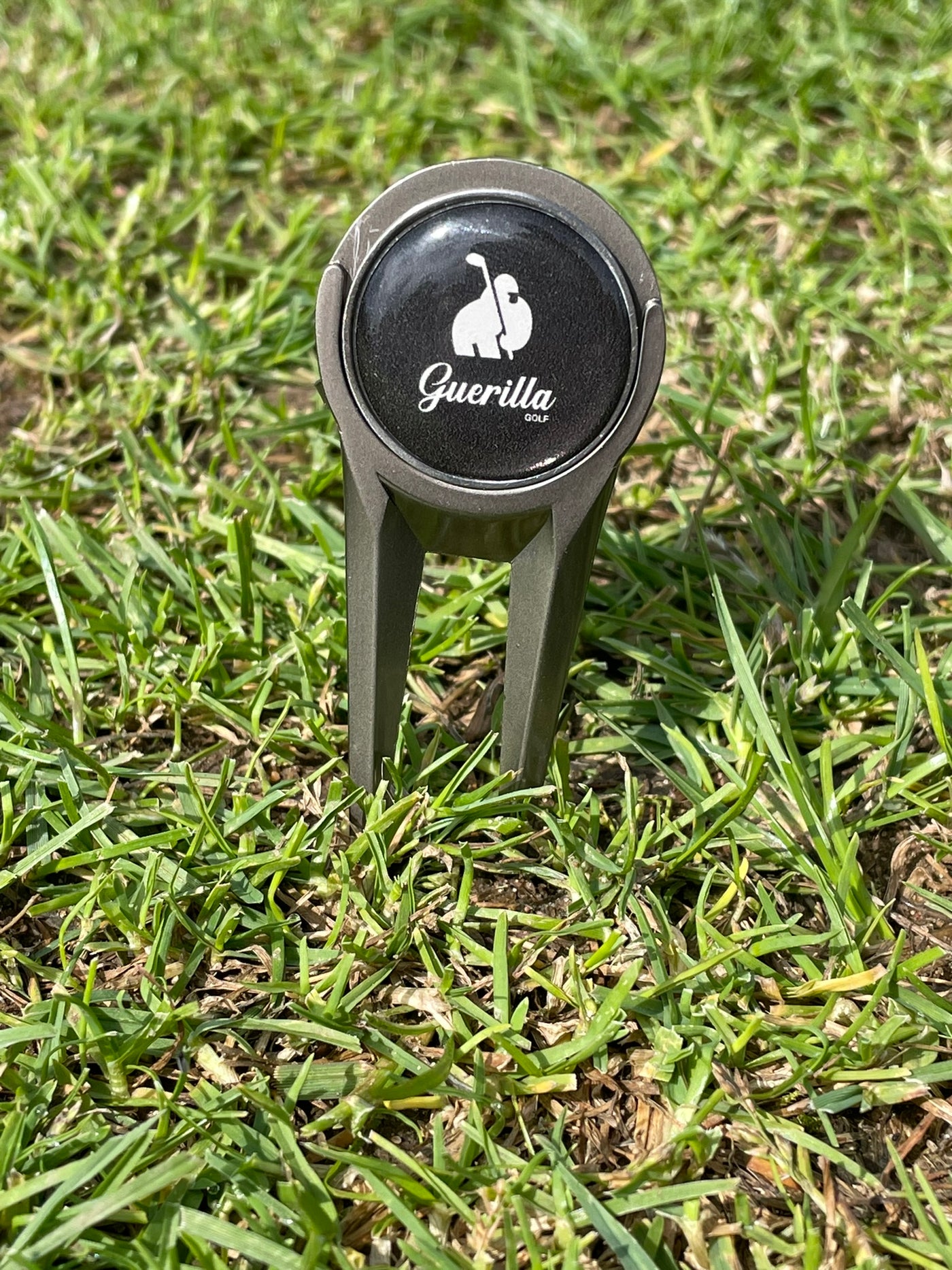 SnapOn 2-in-1 Golf Pitch Repair Tool and Ball Marker